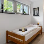 ゲストハウス Gaestehaus Bei 3*